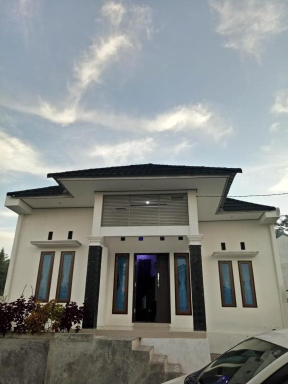 Villa SINGGALANG Syariah