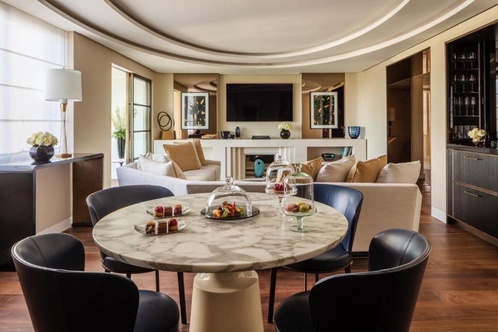 Four Seasons Hotel London at Park Lane - Resim 8