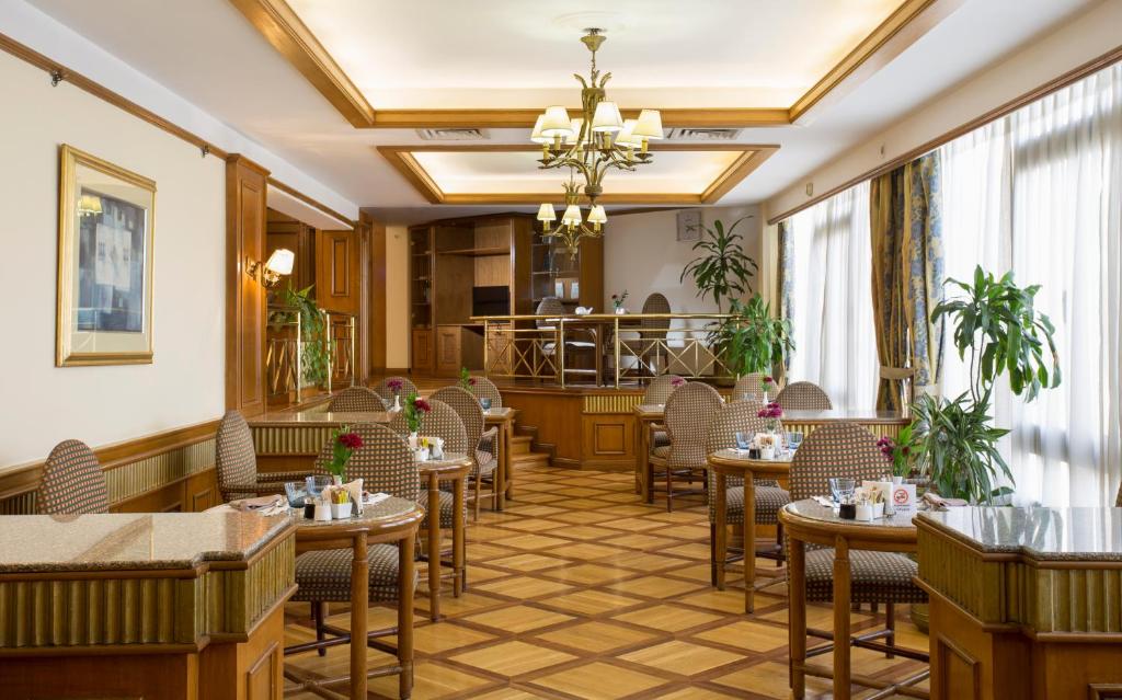 Posezení v ubytování Le Passage Cairo Hotel & Casino