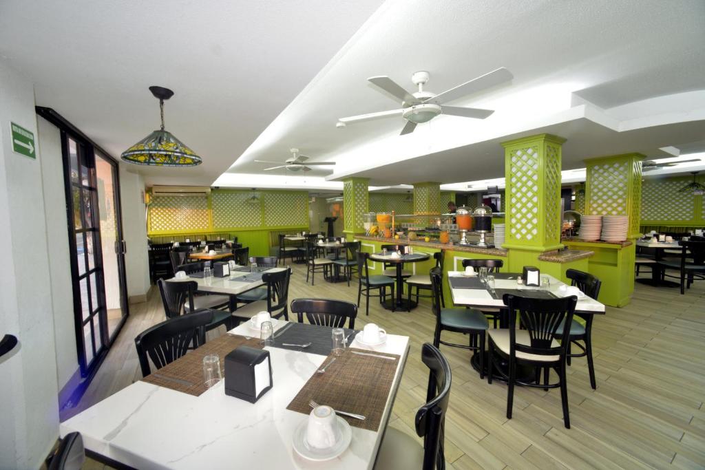 Restaurace v ubytování Hotel Mar y Tierra
