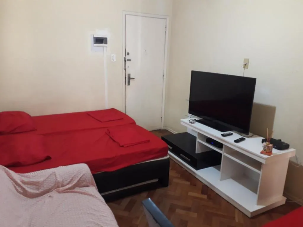 1 quarto. 9 pessoas. Bem localizado. Copacabana, Rio de Janeiro, Brazilia