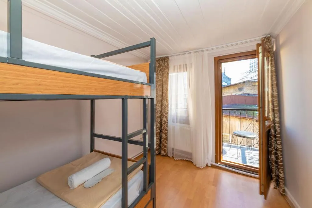 Taksim Wooden House Hostel, Istanbul, Turcia