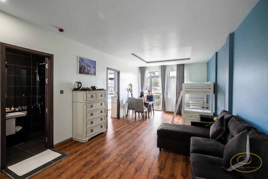 Kuchyň nebo kuchyňský kout v ubytování Hong Mon Villa