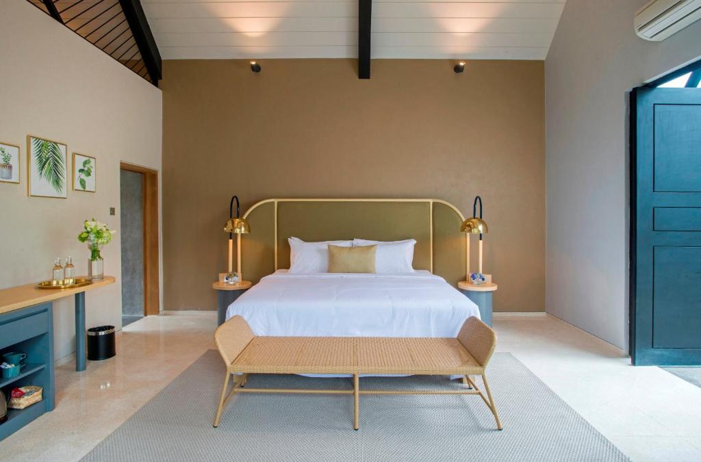 Hanoman Hotel Kota Batu - Cabin Suite