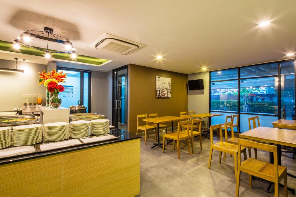 Livotel Hotel Kaset Nawamin Bangkok - Resim 20