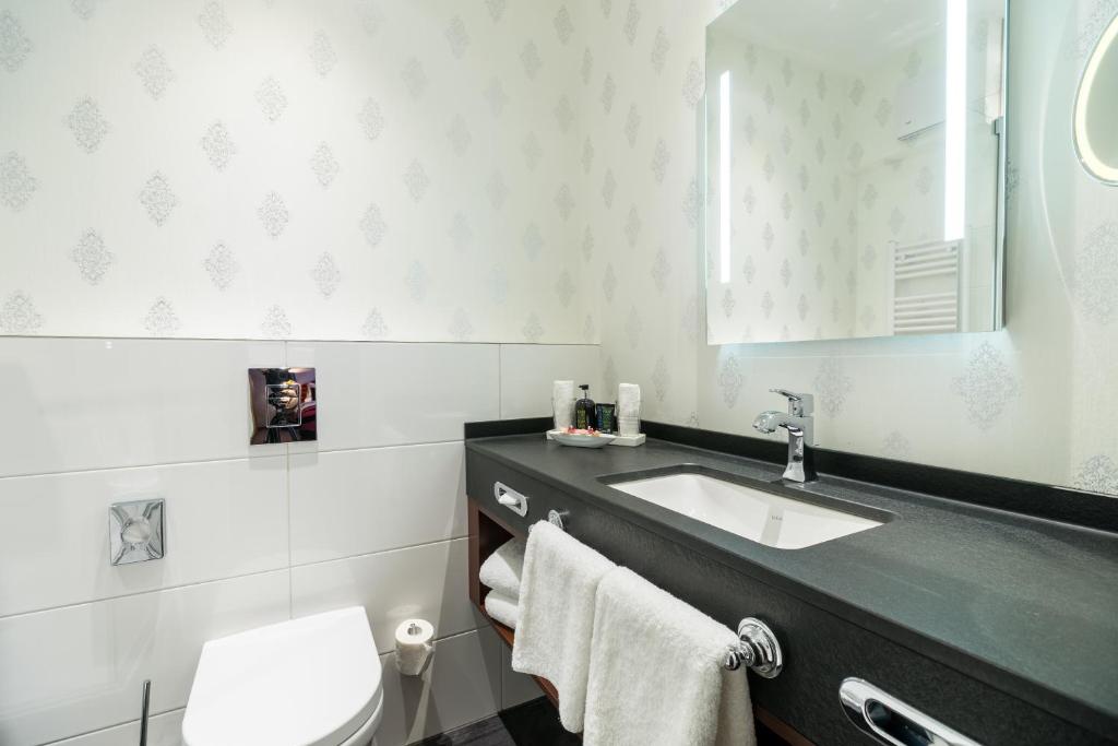 Schlosshotel Weyberhöfe - Sala De Negocios