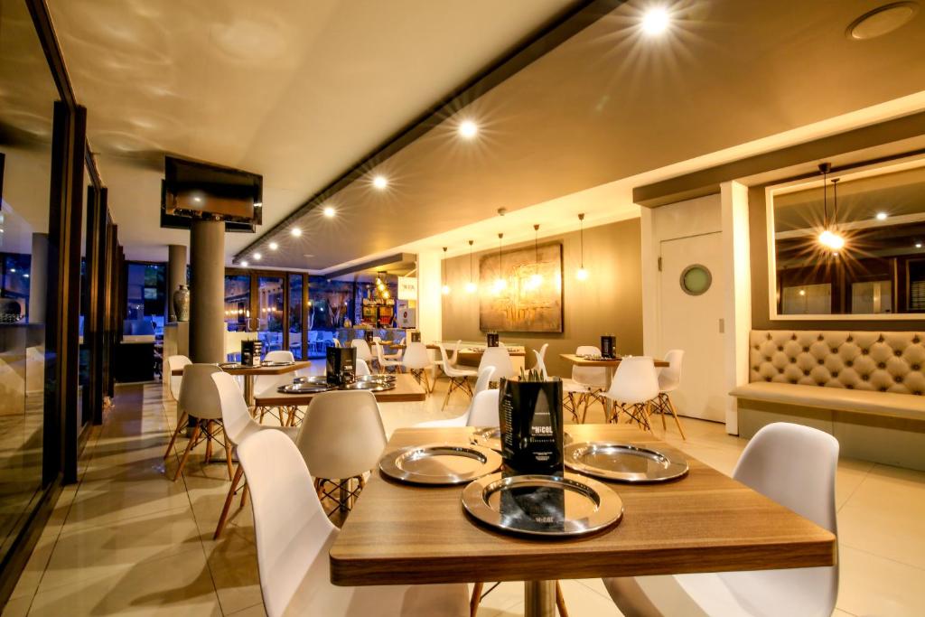 Un lugar para sentarse en The Nicol Hotel and Apartments