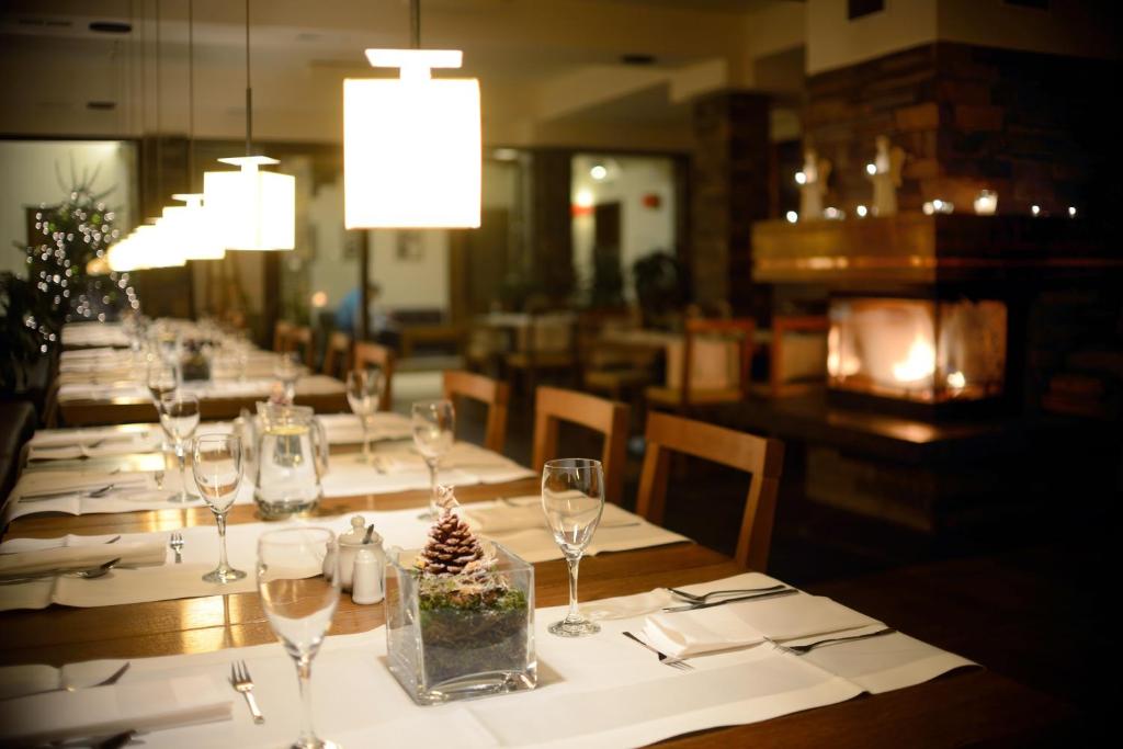 Restaurace v ubytování Pensjonat Orla Perc