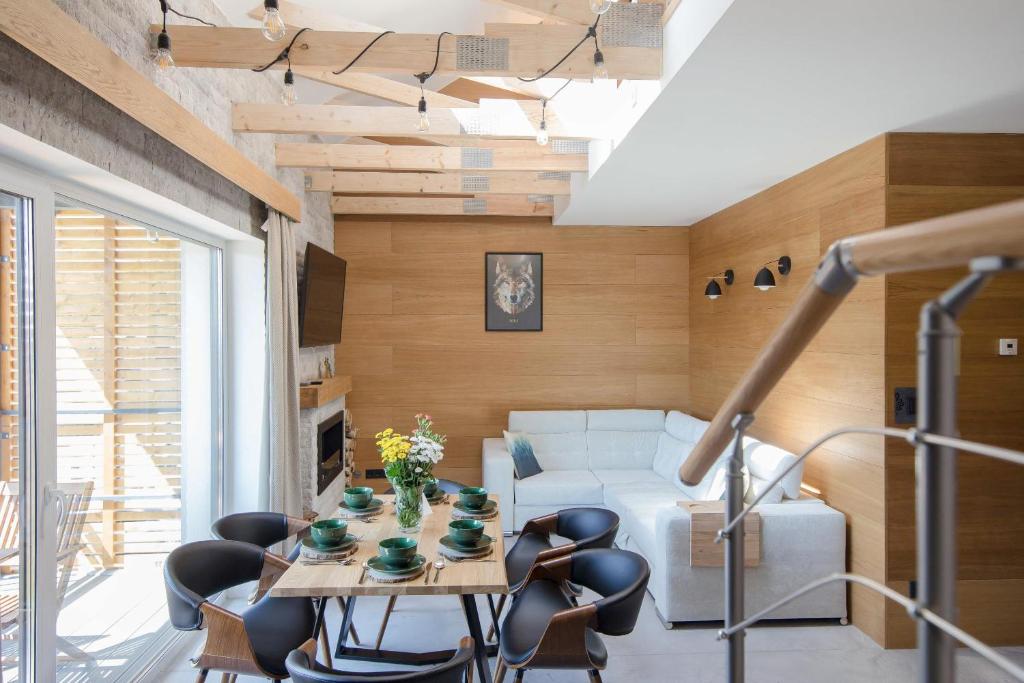Posezení v ubytování Apartament Słoneczna Góra 1 z biokominkiem - Dream Apart