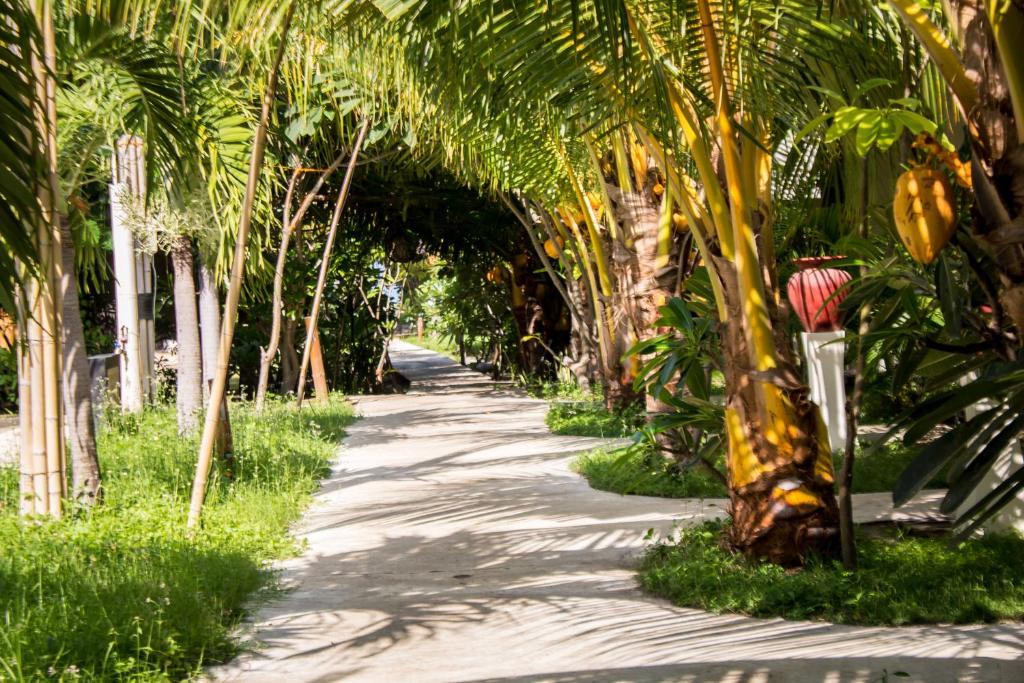 Zahrada ubytování Kaluku Gili Resort