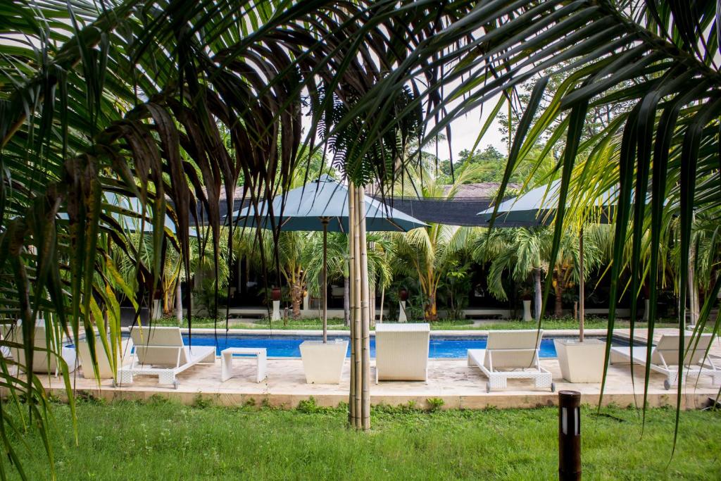 Bazén v ubytování Kaluku Gili Resort nebo v jeho okolí