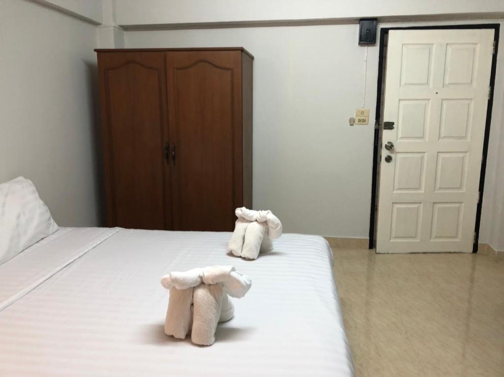 @42 Residence - Resim 38