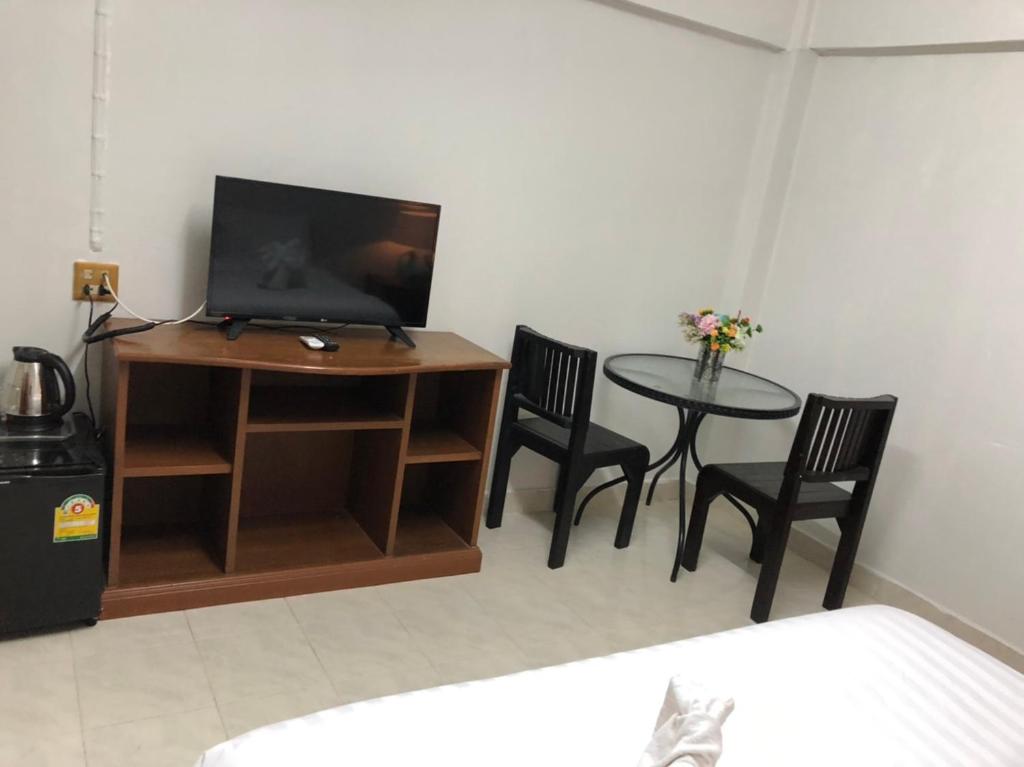 @42 Residence - Resim 35