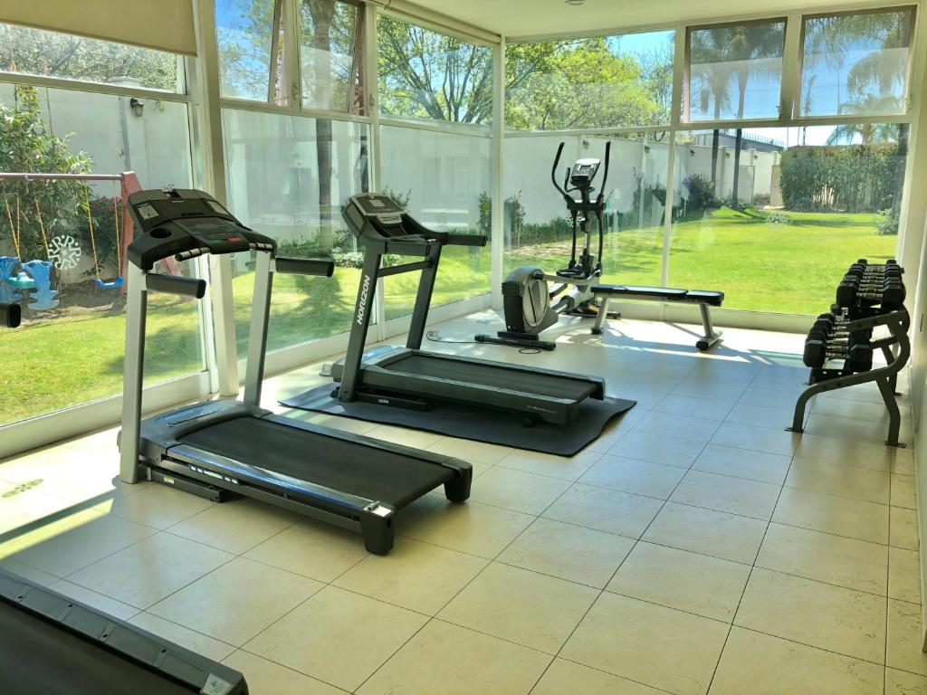 Fitness centrum a/nebo fitness zařízení v ubytování Hotel Real de Minas Bajio