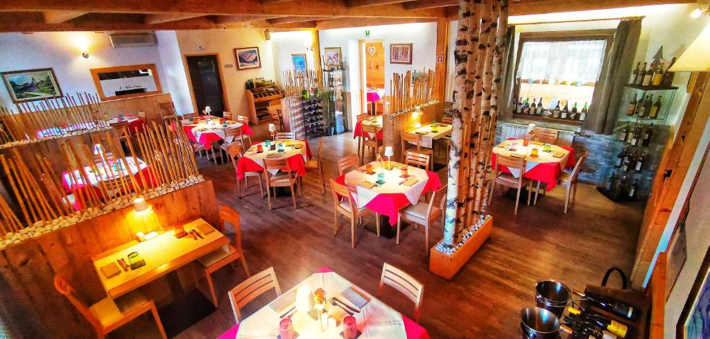 Nápoje v ubytovaní Hotel Tarvisio Four Seasons