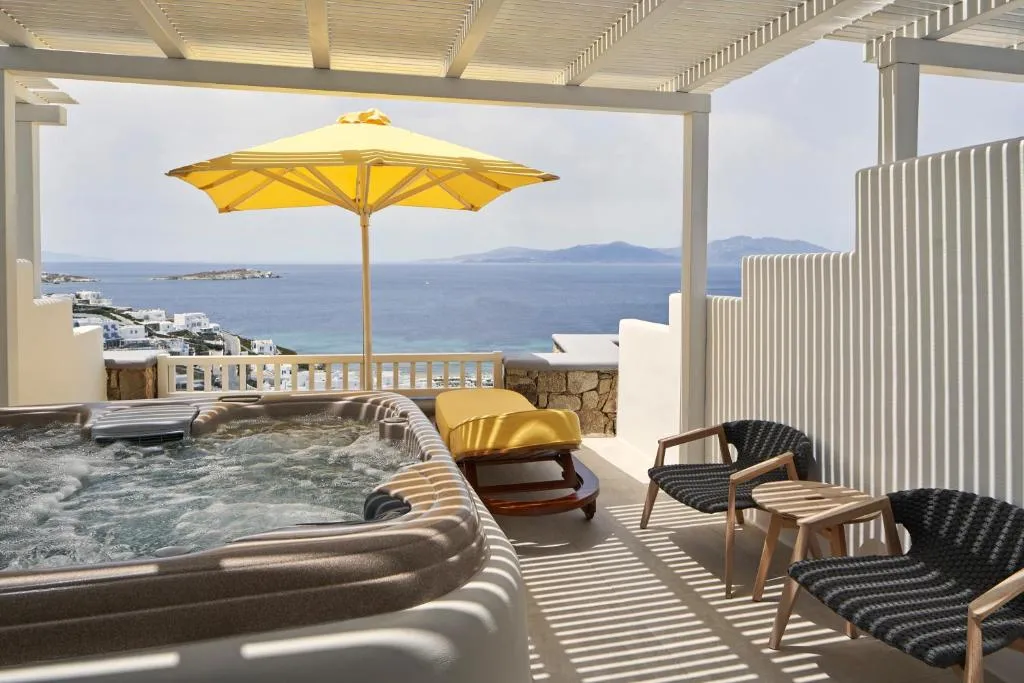 KYNTHOS Junior Suite with Sea View & Outdoor Jacuzzi