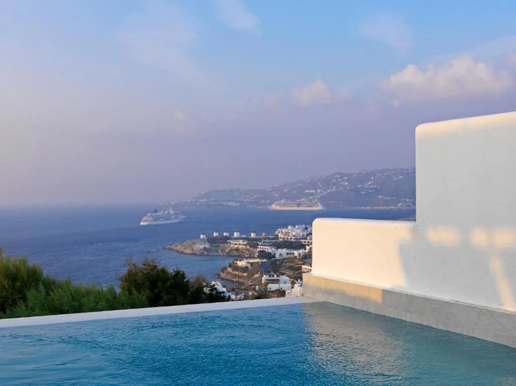 CYCLADES Two-Room Suite with Sea View Outdoor Jacuzzi & Private Pool