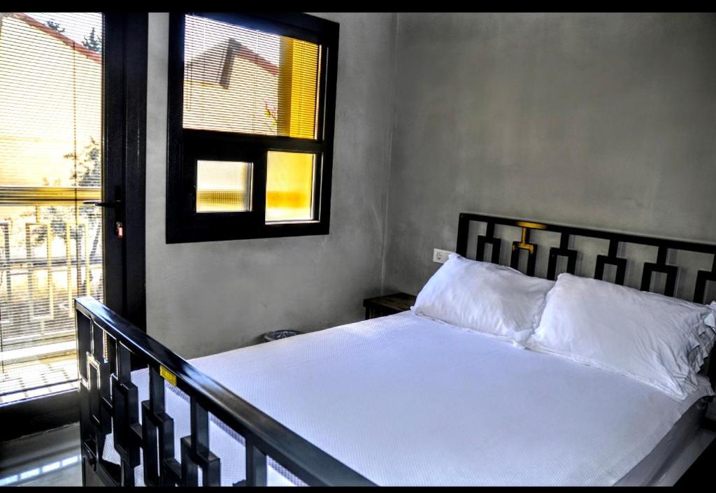 Postel nebo postele na pokoji v ubytování Ephesus Hostel