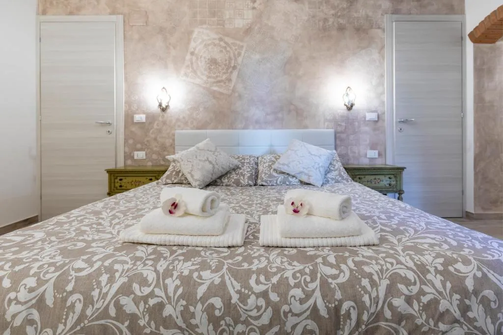 New apartment with private garden, Venice, Italy