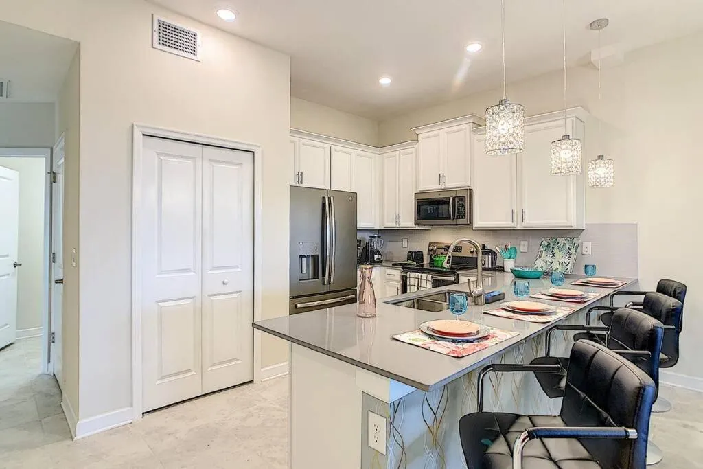 NEW SPECIAL OFFER - FANTASTIC NEW CONDO AT CHAMPIONS GATE, Kissimmee, Statele Unite ale Americii