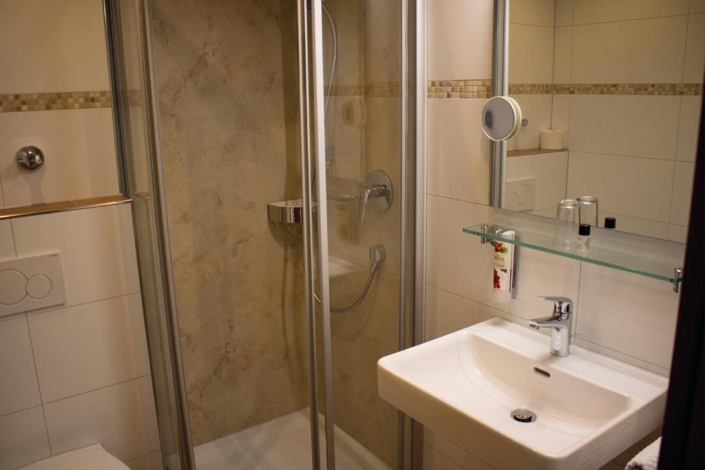 Koupelna v ubytování Hotel Rosenbusch