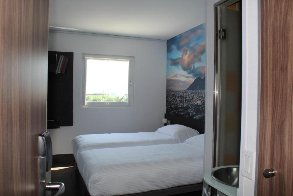Hotel Hi! Fundidora photo