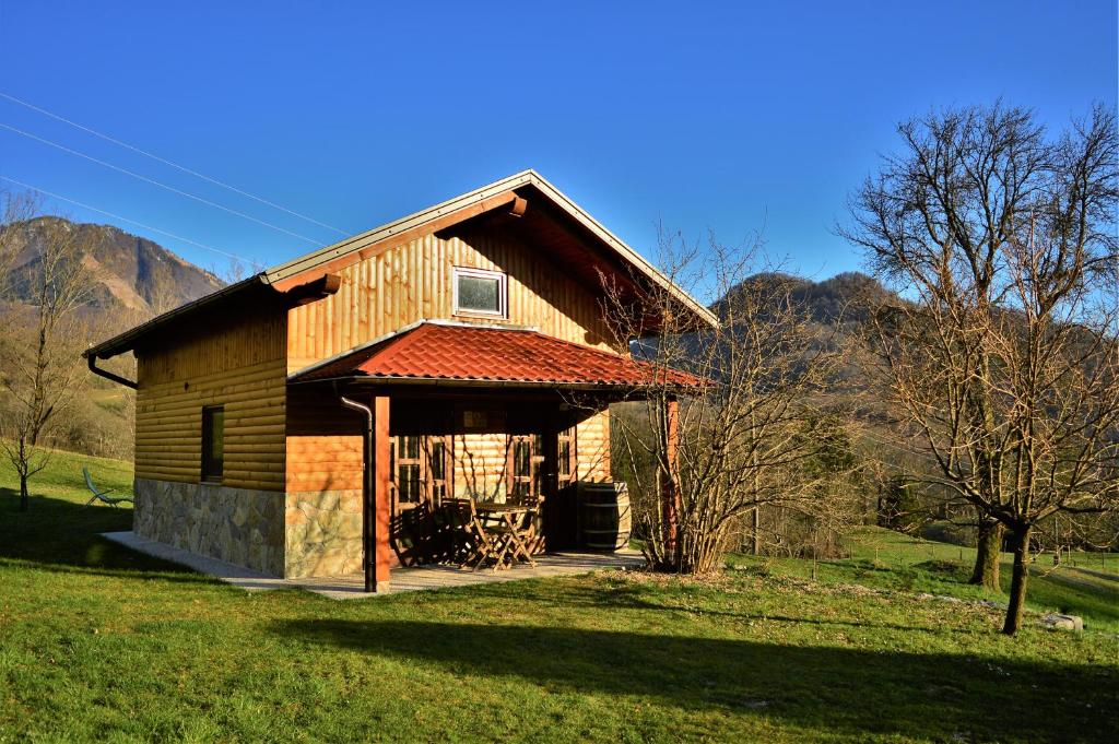 Sleeping with the bees Kozjak - Holiday Home