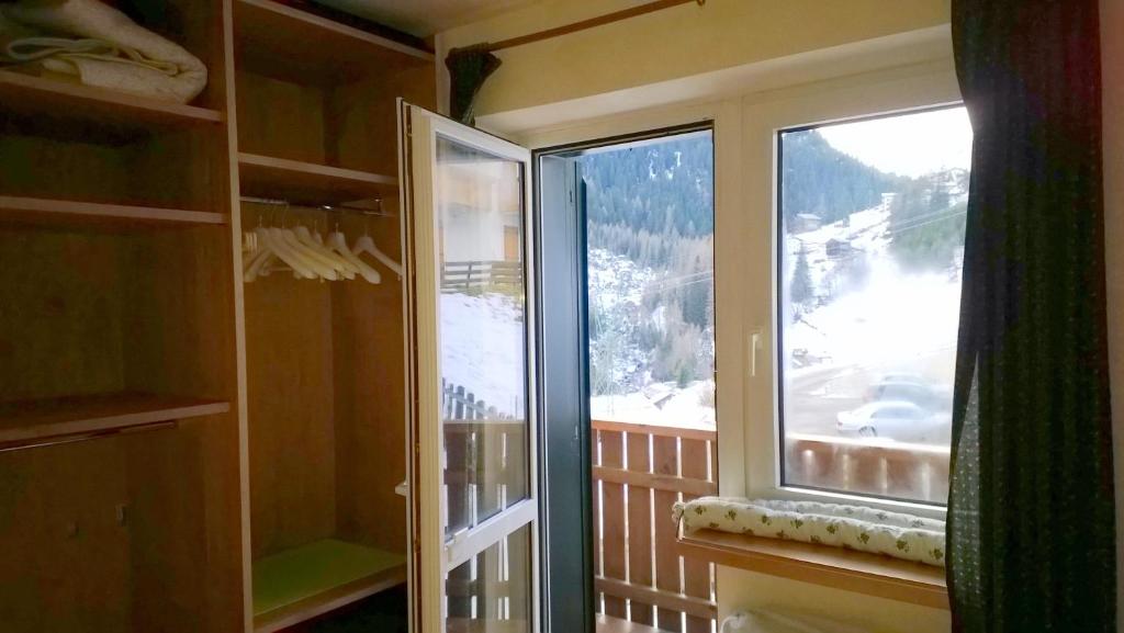 Nespecifikovaný výhled na hory nebo výhled na hory při pohledu z apartmánu