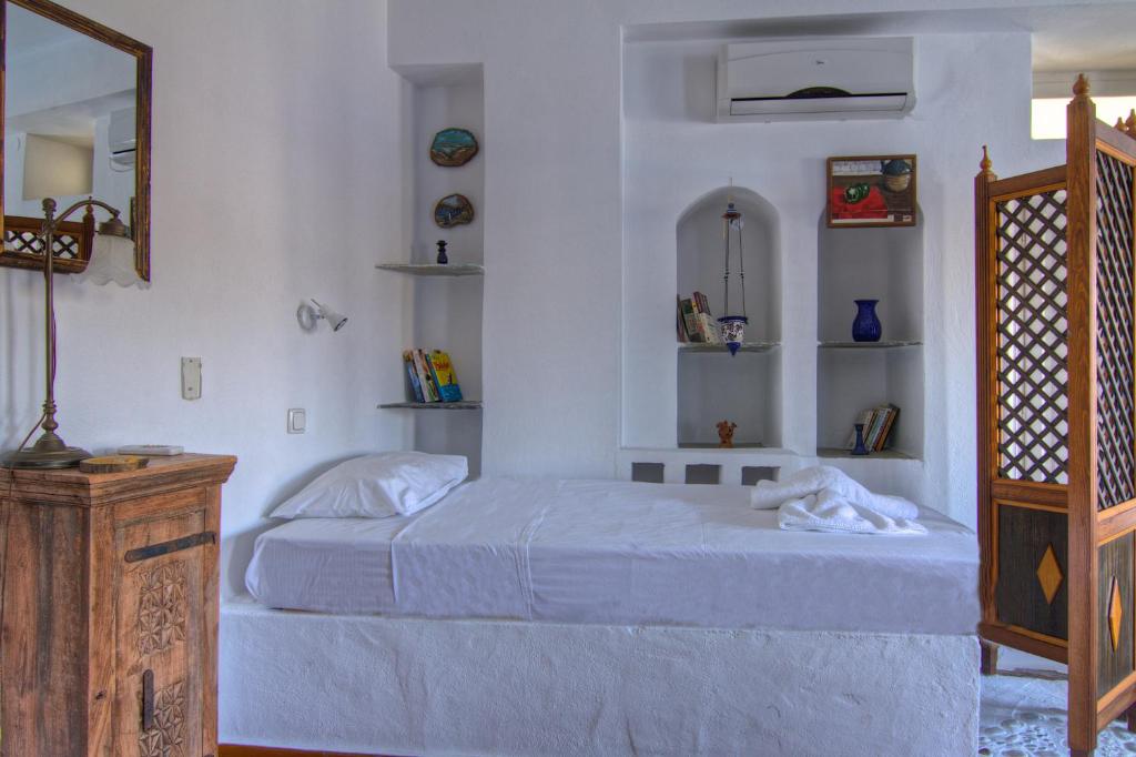 Posteľ alebo postele v izbe v ubytovaní Platys Gialos Hotel Sifnos