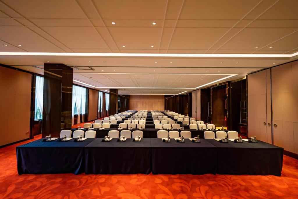 Konferenční prostory v ubytování Vignette Collection Haikou Yatter Hotel by IHG