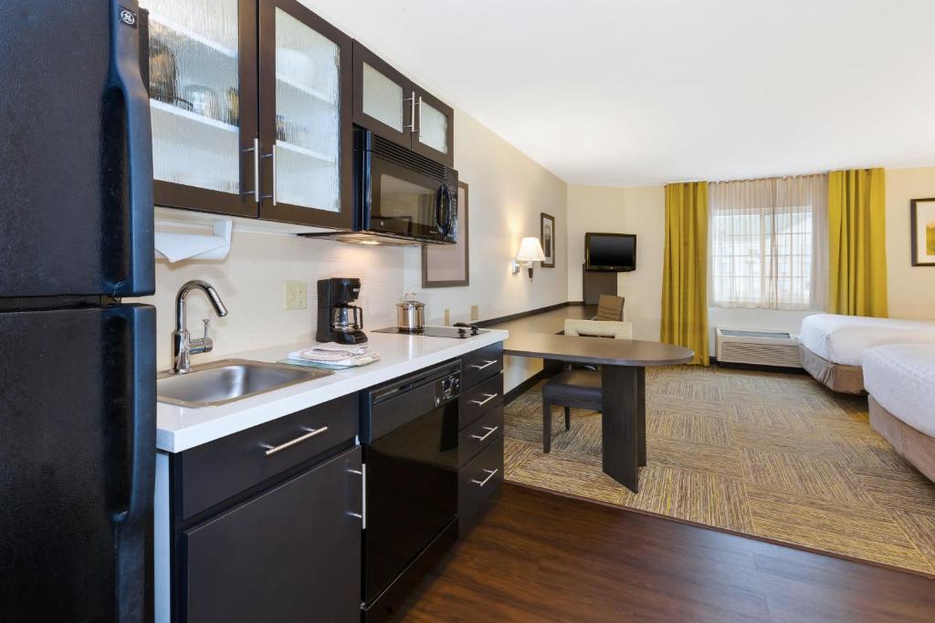 Candlewood Suites Polaris by IHG - Suite Estudio Con Dos Camas Dobles