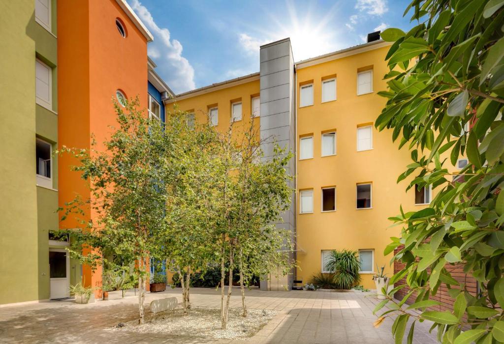 Budova, kde se hotel nachází