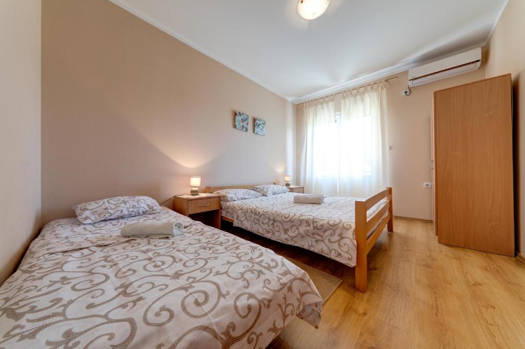 Apartments Pelle - Appartement Avec Vue Sur Le Jardin
