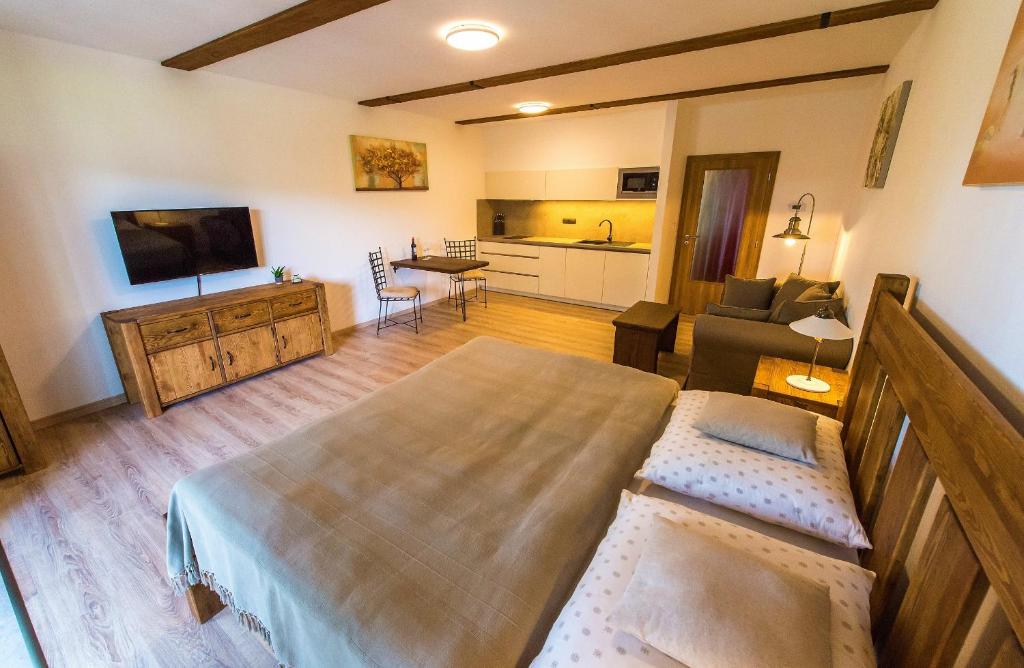 Telewizja i/lub zestaw kina domowego w obiekcie Apartment Marie