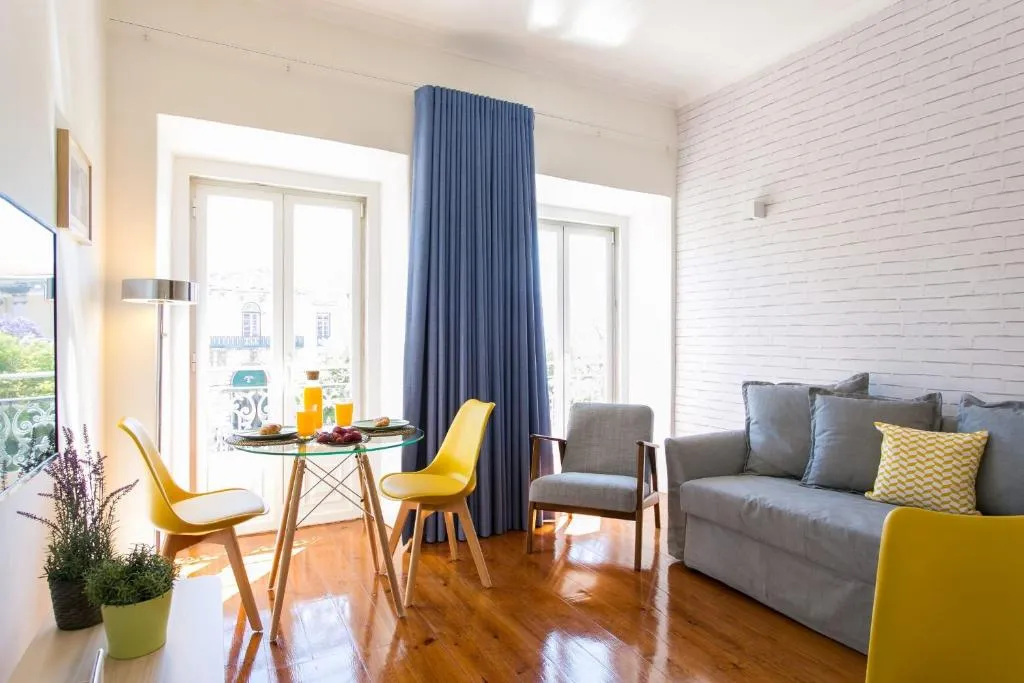 Stay in a photographer’s 1BDR aptm in Alcântara, Amadora, Portugal