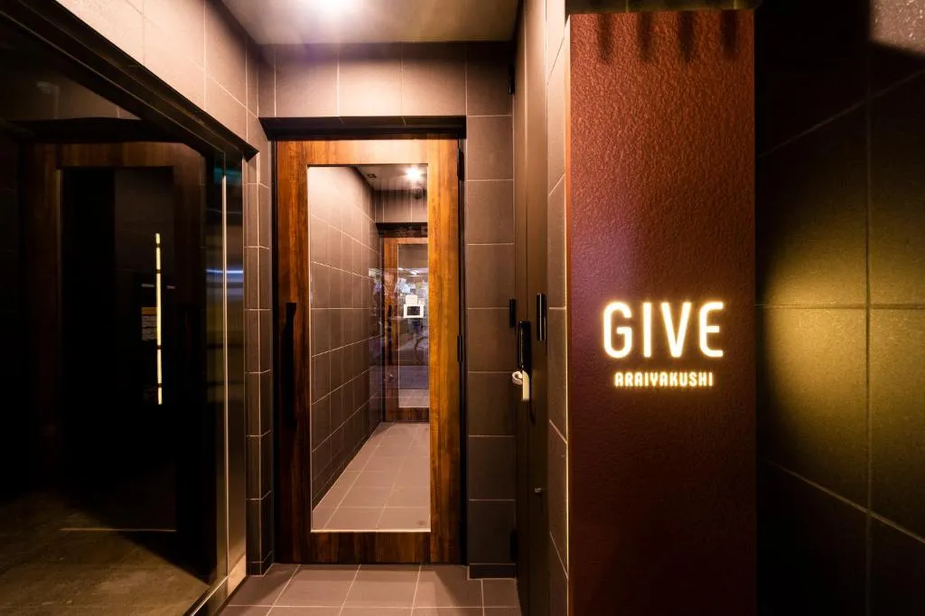 GIVE Araiyakushi, Tokyo, Japan