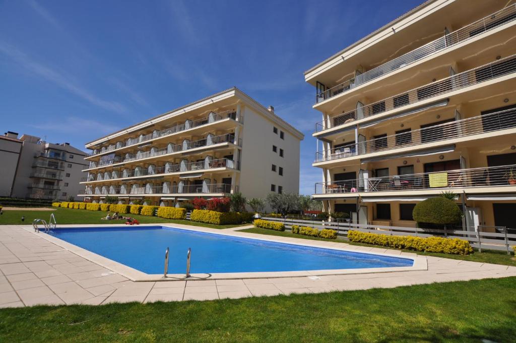 1008 Mileni 2, Roses – Updated 2022 Prices