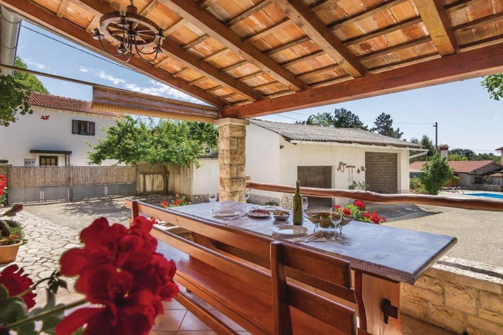 Zdjęcie z galerii obiektu Villa Roža w mieście Žminj