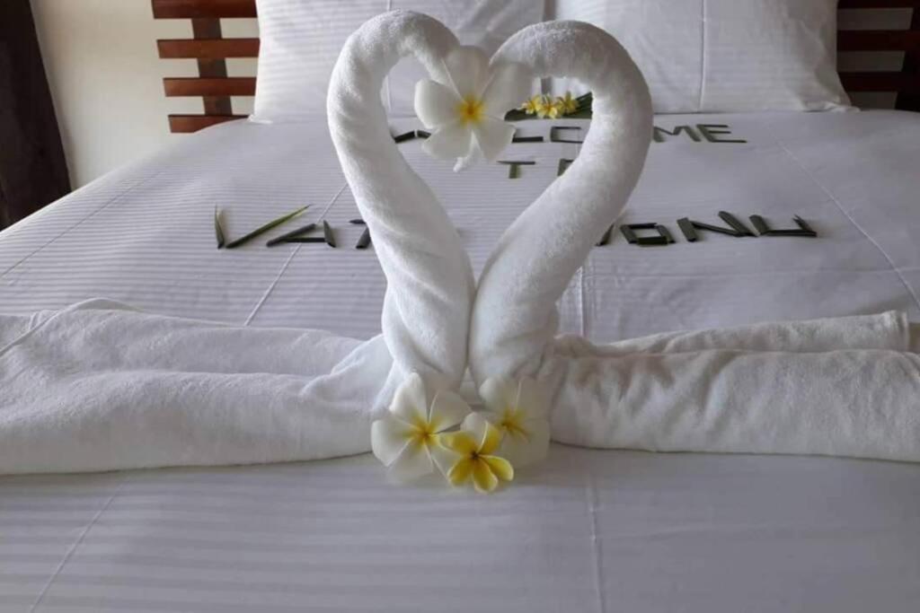 Postel nebo postele na pokoji v ubytování Private Oceanfront Fijian Villa Sleeps 8
