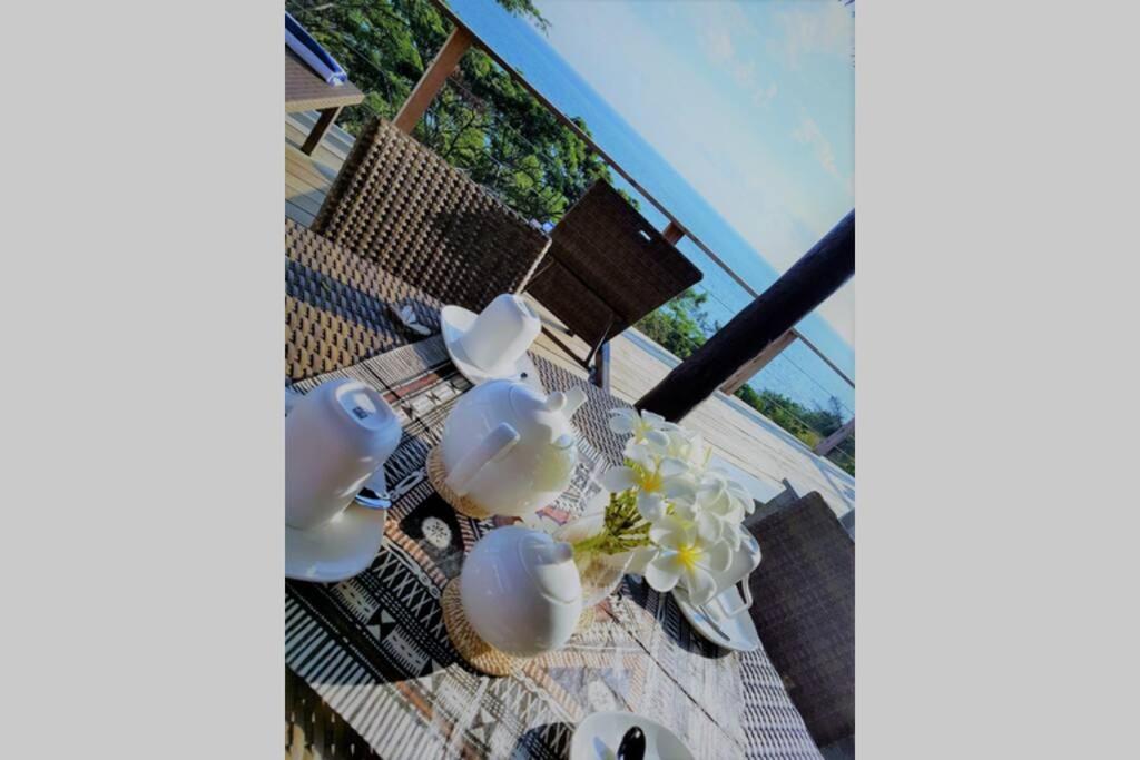 Nápoje v ubytování Private Oceanfront Fijian Villa Sleeps 8