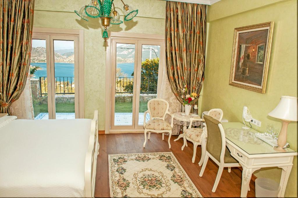 Swan Lake Hotel - Sadece Yetişkin