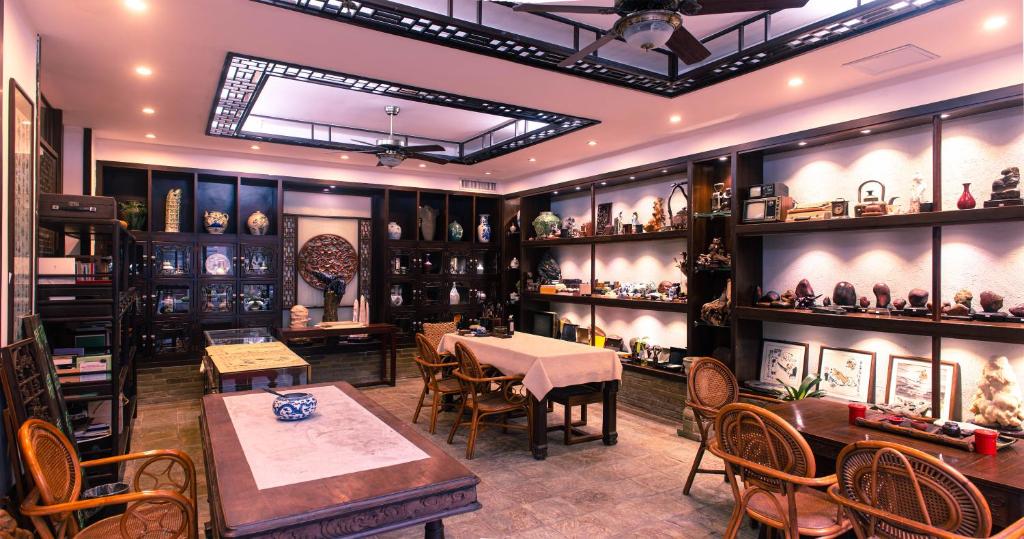 Fotografie z fotogalerie ubytování Aroma Tea House Former Jing Guan Ming Lou Museum Hotel v destinaci Kuej-lin