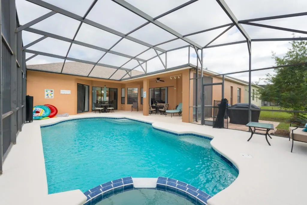 Bahama Sunset, 4 Bed Disney Area Vacation Home with Private Pool and Spa, Davenport, Statele Unite ale Americii