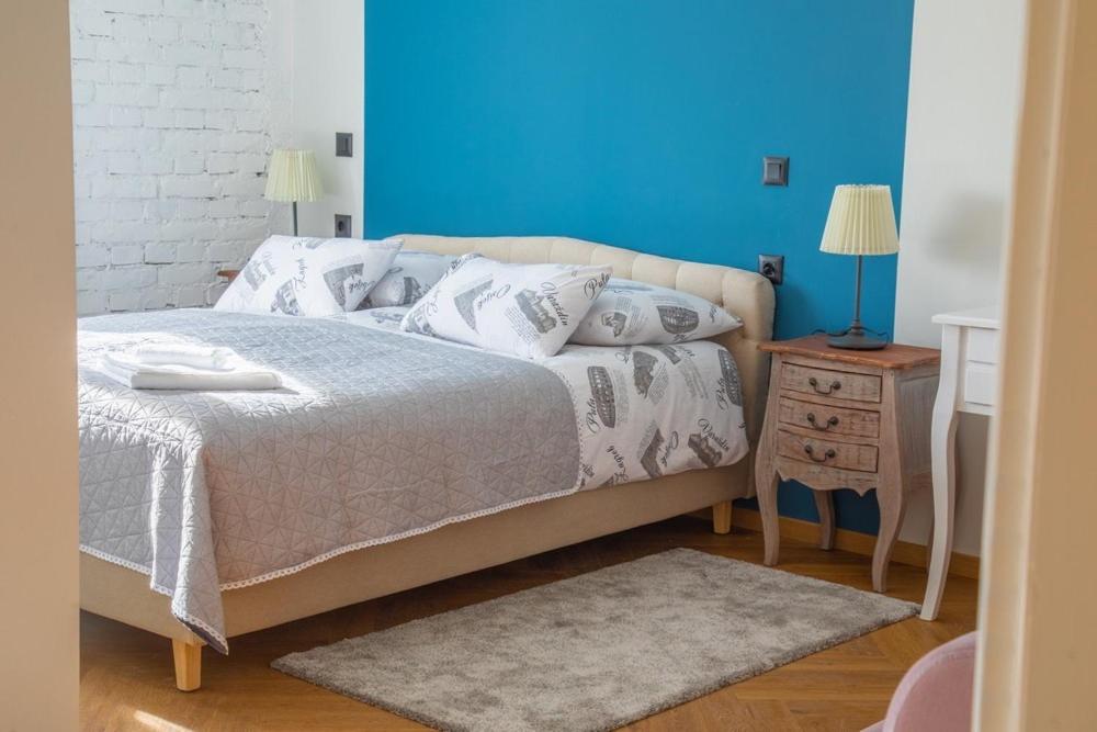 Domestic House Lola - 17