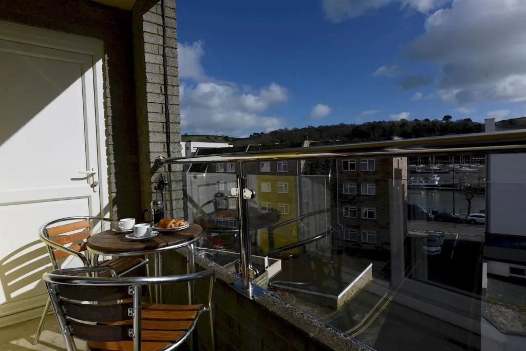 Dartside 8, Dartmouth, United Kingdom