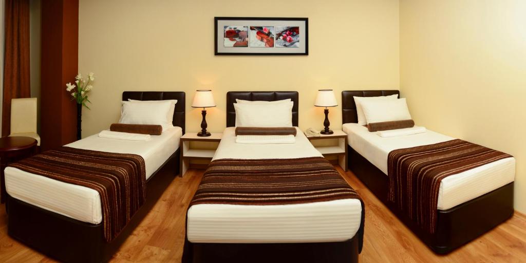 Hotel Diamond - Standard Triple Room