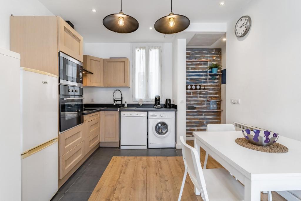 CHARMING BRIGHT AND EQUIPPED APARTMENT - One-Bedroom Apartment