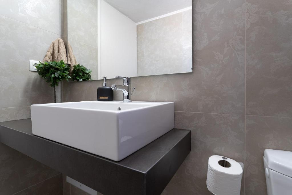 Helios Residence - 18