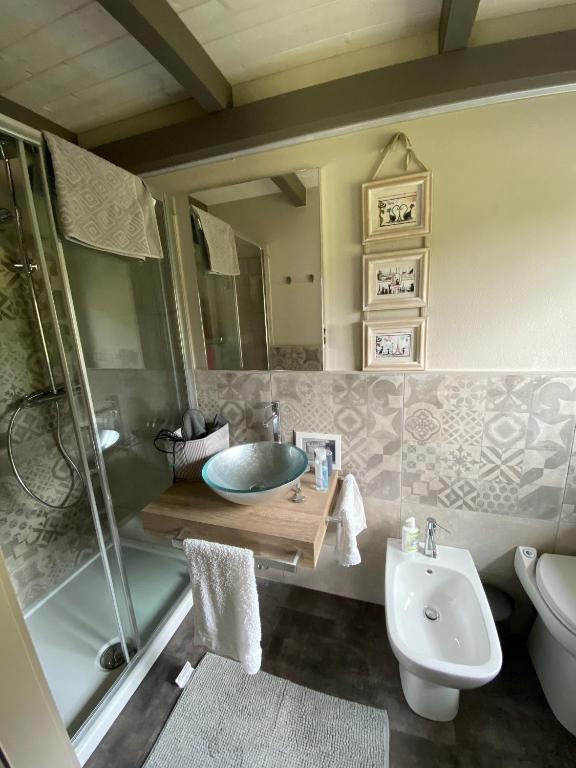 CASCINA SERRA ECO-HOUSE beb - Habitación Cuádruple Con Baño Privado