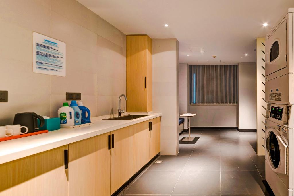 Kuchyň nebo kuchyňský kout v ubytování Holiday Inn Express Shijiazhuang High-tech Zone by IHG